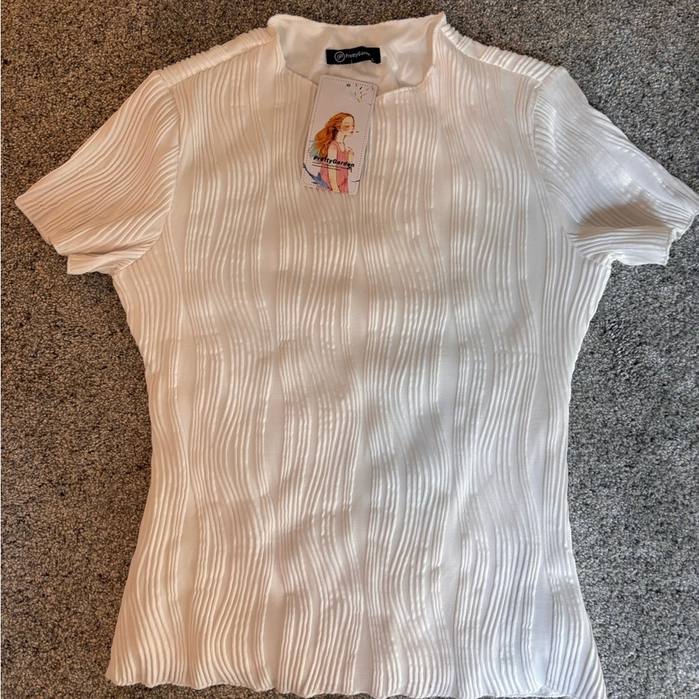 Chic White Textured Blouse